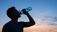 Dehydratácia: 5 signálov, že telu chýba voda a čo s tým hneď urobiť