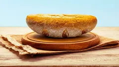 Prečo by ste vo Francúzsku nikdy nemali klásť chlieb kôrkou nadol a ako sa vyhnúť trápnej situácii