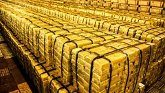 Cena zlata prechádza výraznými výkyvmi: prečo je momentálne volatilita taká vysoká a čo sa s tým dá robiť?